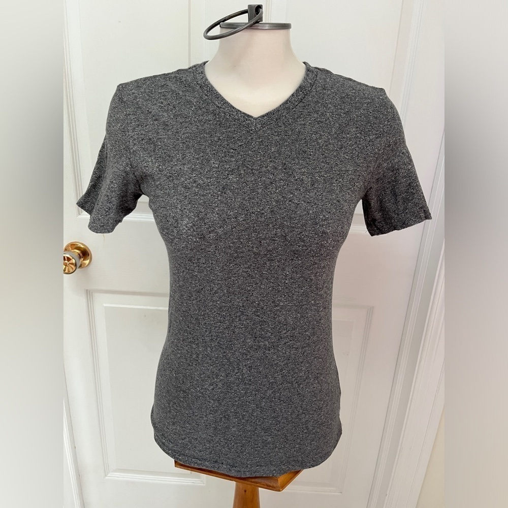 Express Flex Stretch Vneck T-shirt ladies XS
